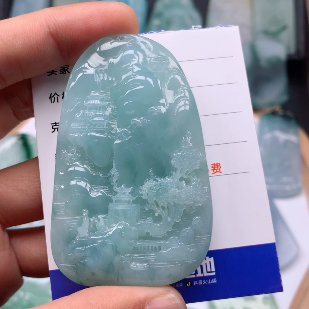 【闪购商品】翡翠颈饰未镶嵌晴*、山水