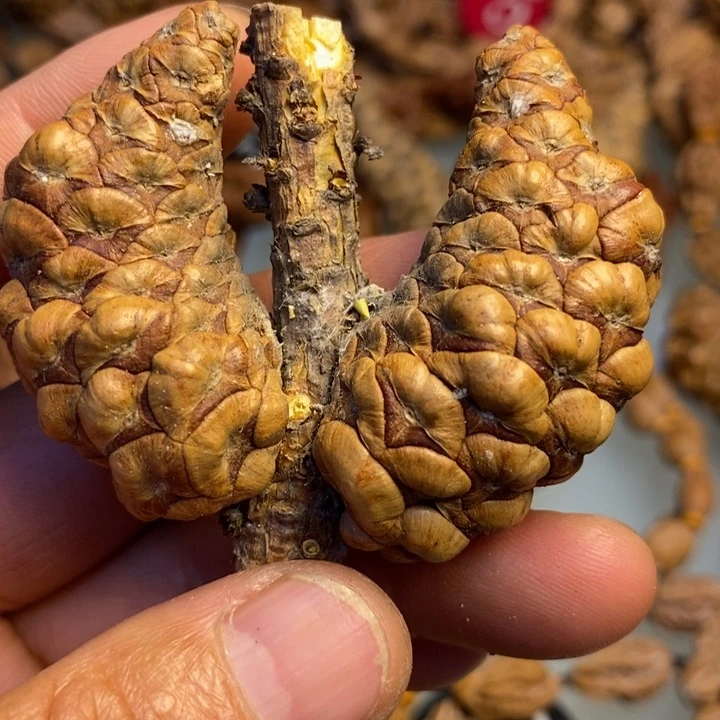 桃核吊坠拿姐比心♥️120