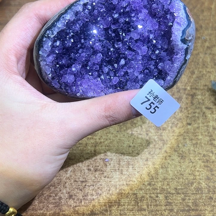 紫晶大型摆件（非配饰）未镶嵌