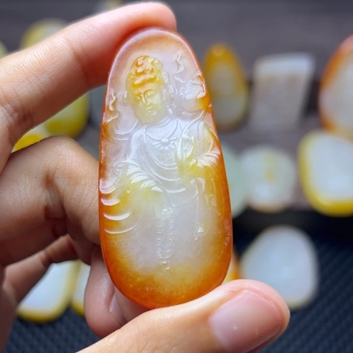 颈饰未镶嵌和田玉