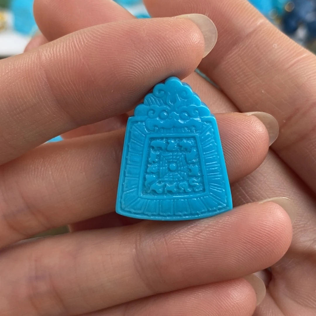 绿松石未镶嵌。九宫