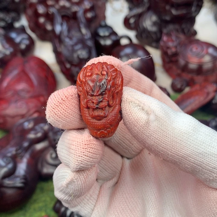 浅***其檀香紫檀（小叶紫檀）