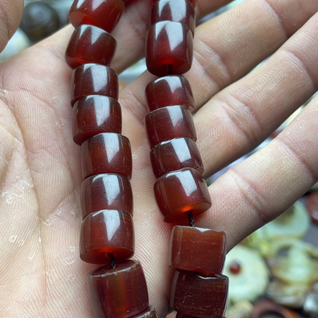 玛瑙/玉髓酒红桶珠未镶嵌箫**语