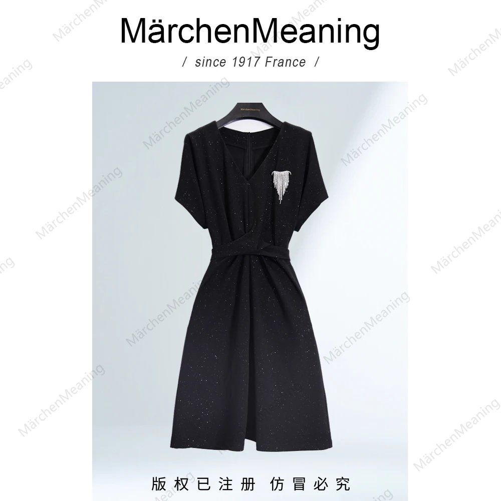 春夏新款V领极简百搭小黑裙收腰气质时尚丹丹