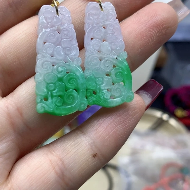 翡翠颈饰未镶嵌吊坠