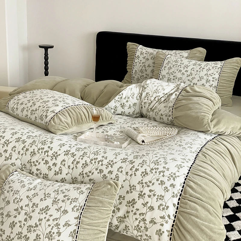 230g牛奶绒全消光立体双色雕花宝宝绒婴儿绒大花边韩版四件套