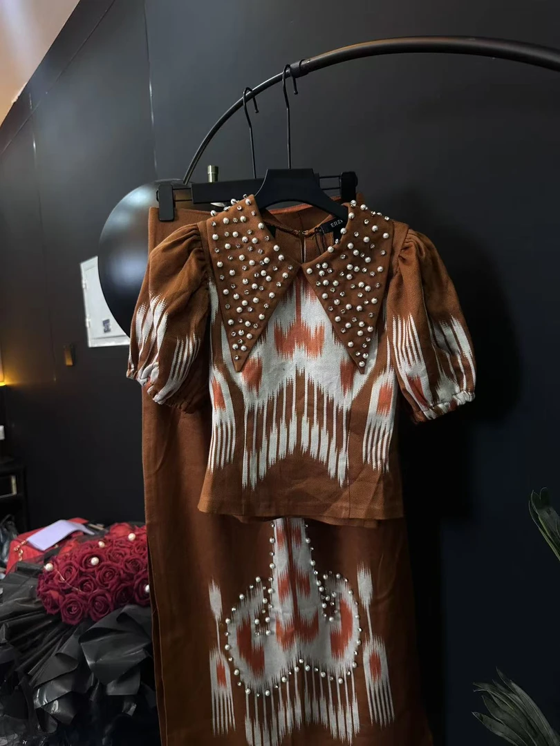 和田atlas 半身裙套装