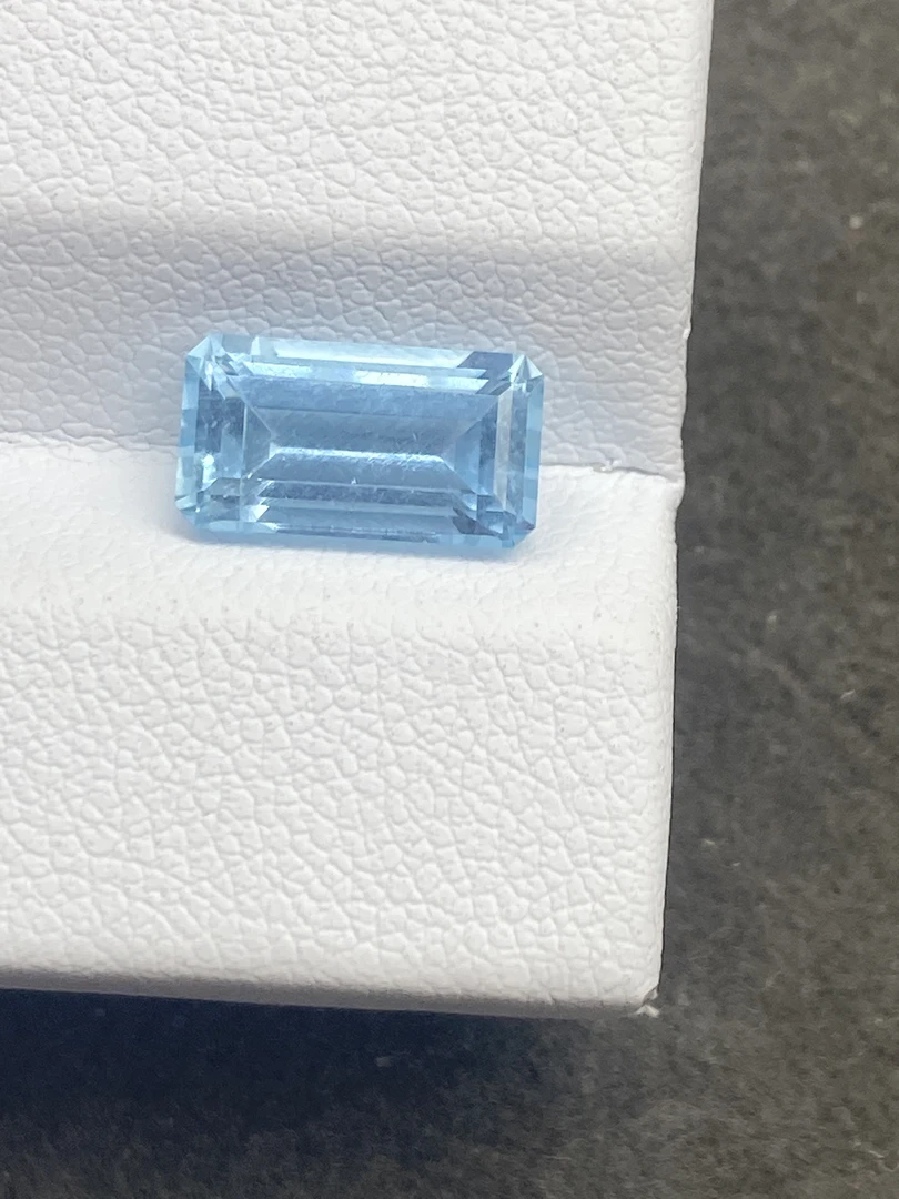 天然无烧圣玛海蓝宝2.475克拉