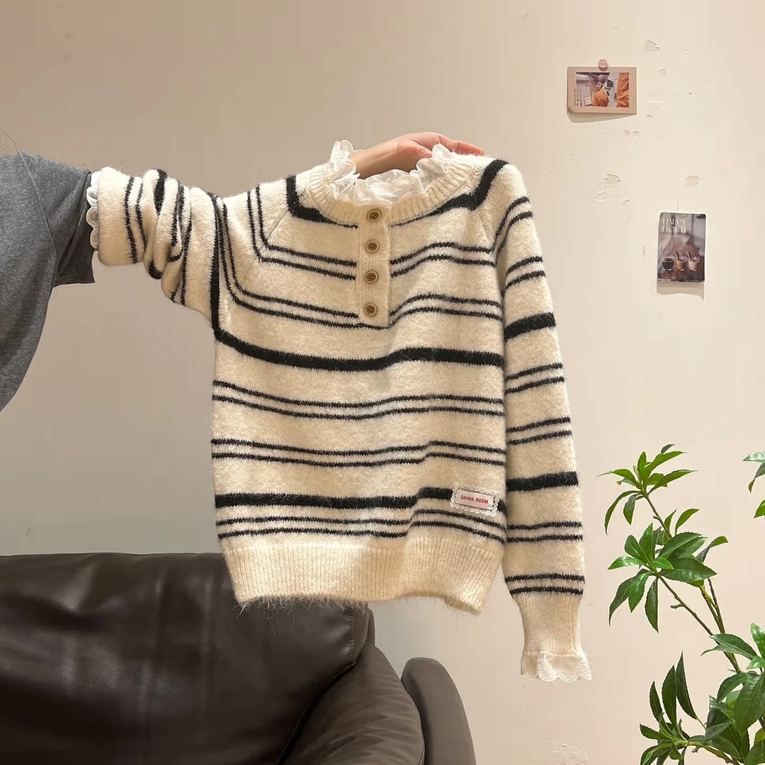 小婉薇 秋冬穿搭蕾丝荷叶边撞色条纹针织毛衣长袖外套宽松上衣女