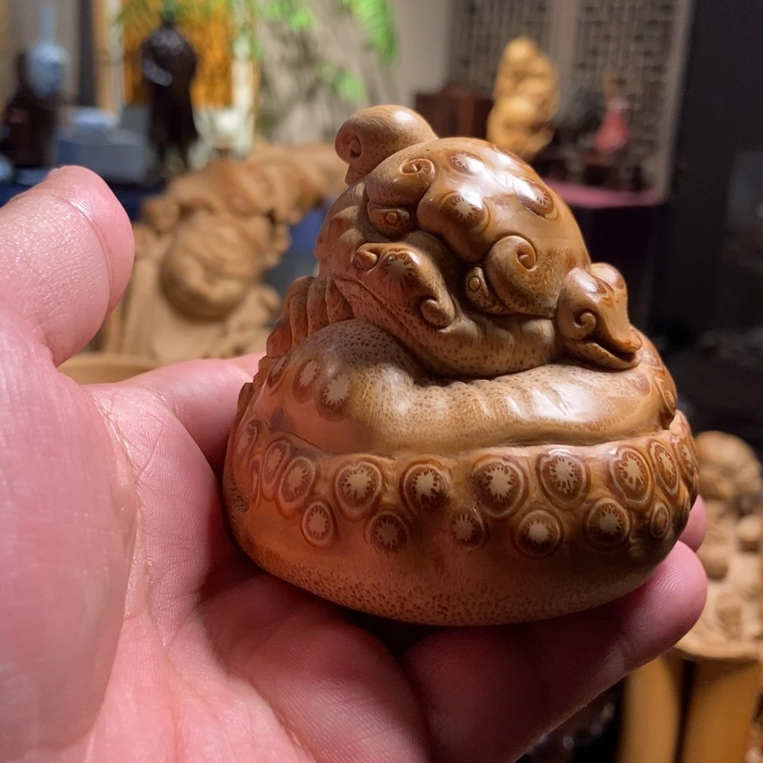 闪****竹迎中秋福利竹根雕狮子