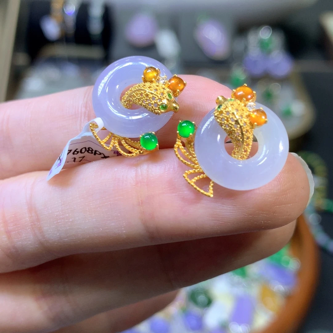 【闪购商品】翡翠颈饰18K金镶嵌翡翠吊坠项链