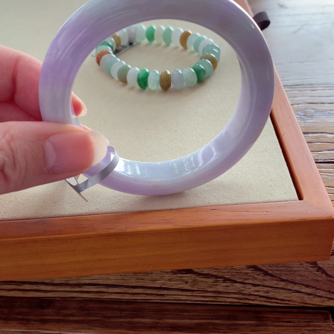 翡翠颈饰未镶嵌手镯57