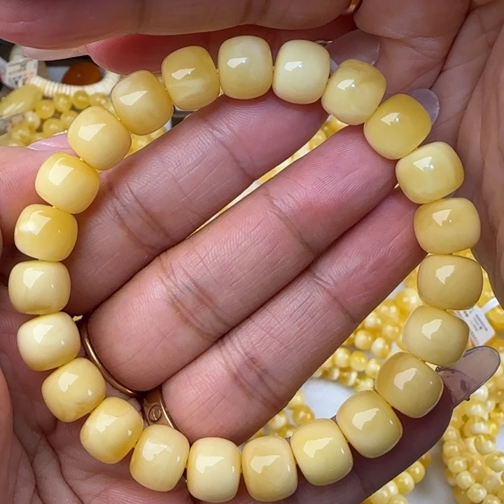 手链蜜蜡未镶嵌浓白花老型手串
