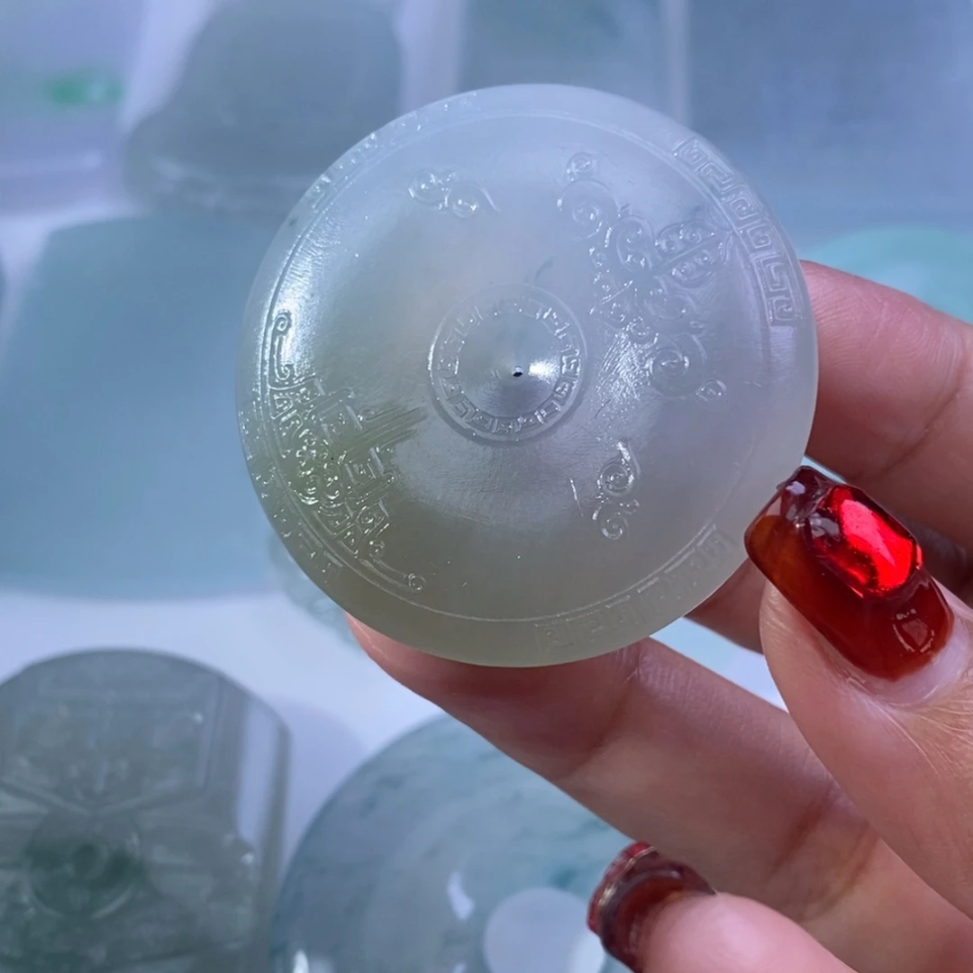 定制翡翠未镶嵌天然翡翠