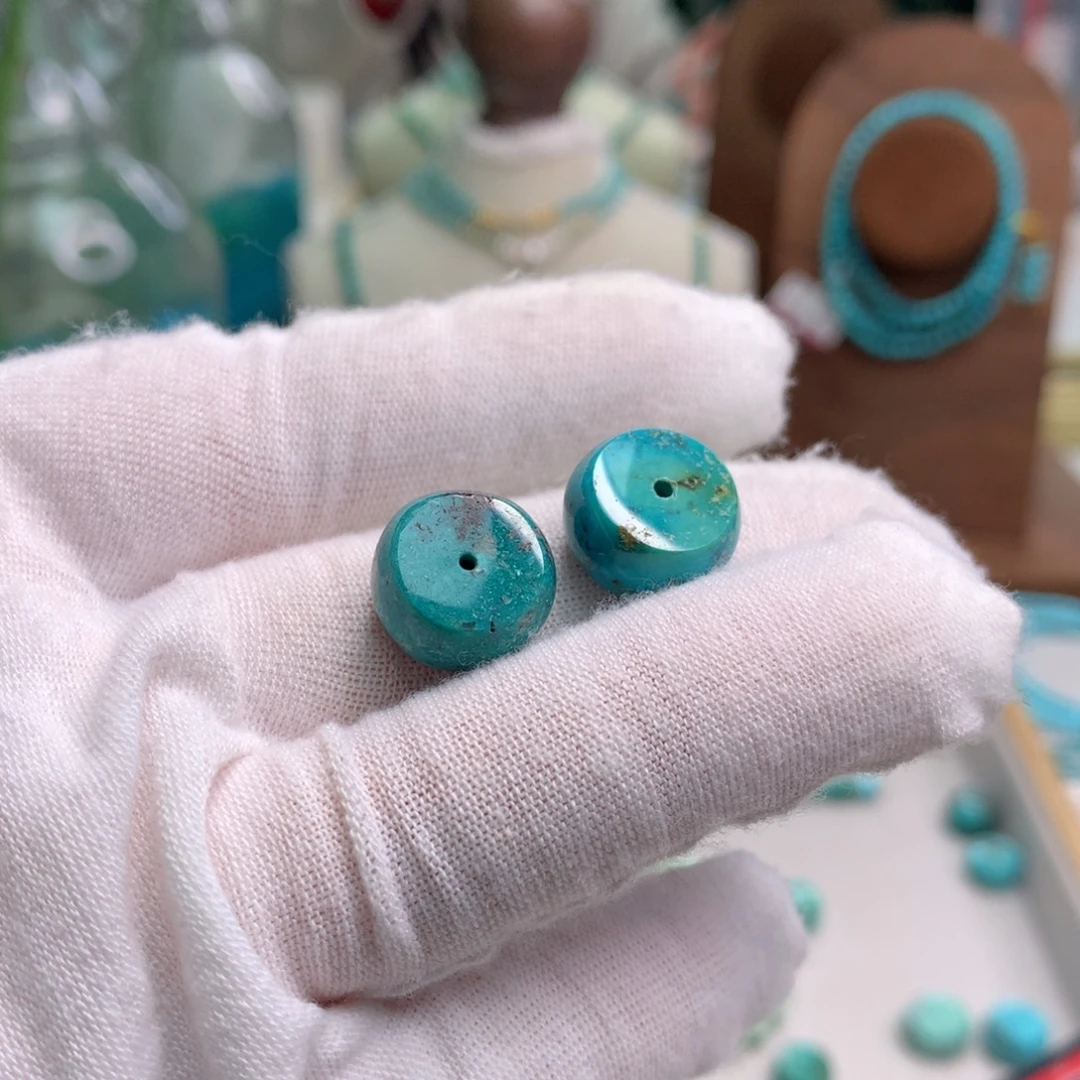 绿松石未镶嵌饰品