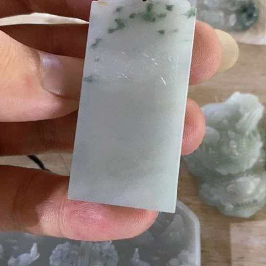 未镶嵌定制翡翠牌子