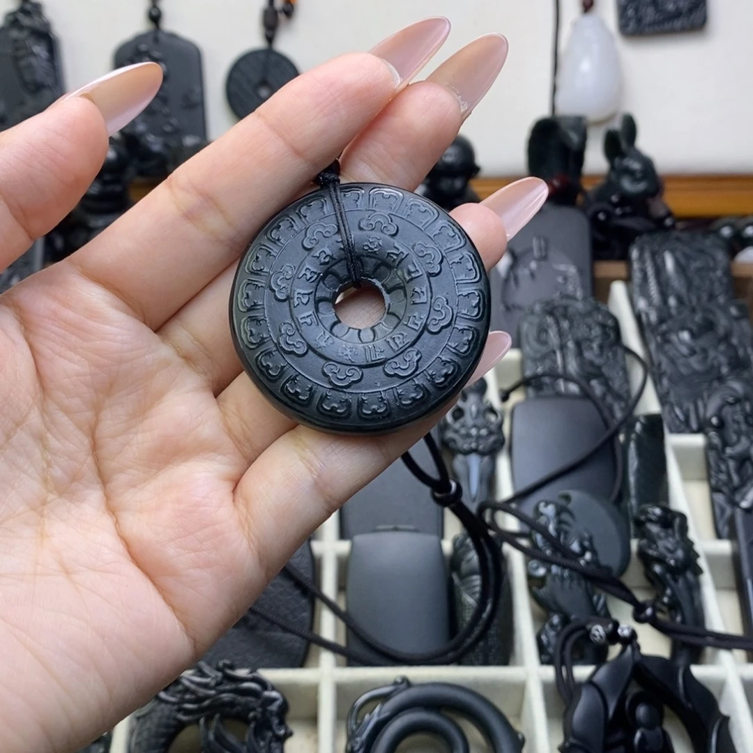 s***许和田玉未镶嵌颈饰