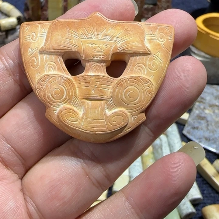 老***焦和田玉（糖玉）未镶嵌车挂良渚之水流经此地