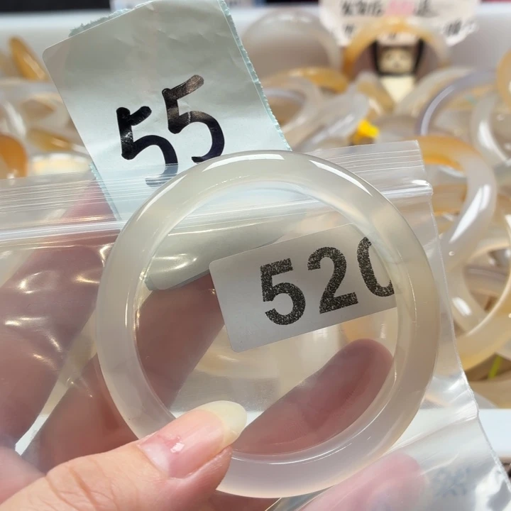 玛瑙/玉髓未镶嵌手镯