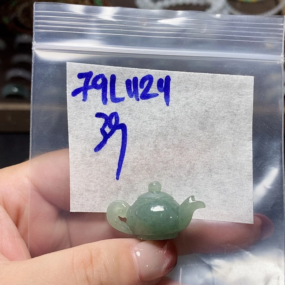 未镶嵌定制翡翠翡翠