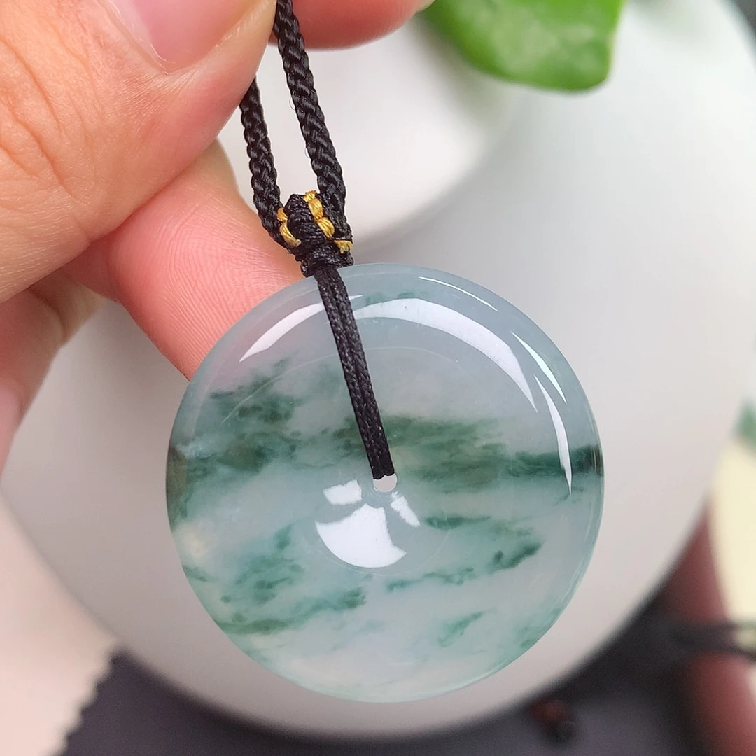 翡翠未镶嵌颈饰平安扣30.5x5.4mm