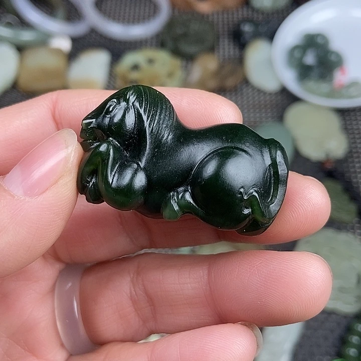 和田玉（碧玉）未镶嵌颈饰