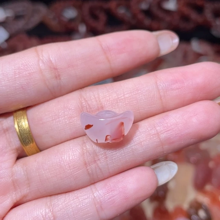 南红玛瑙元宝通孔未镶嵌1905