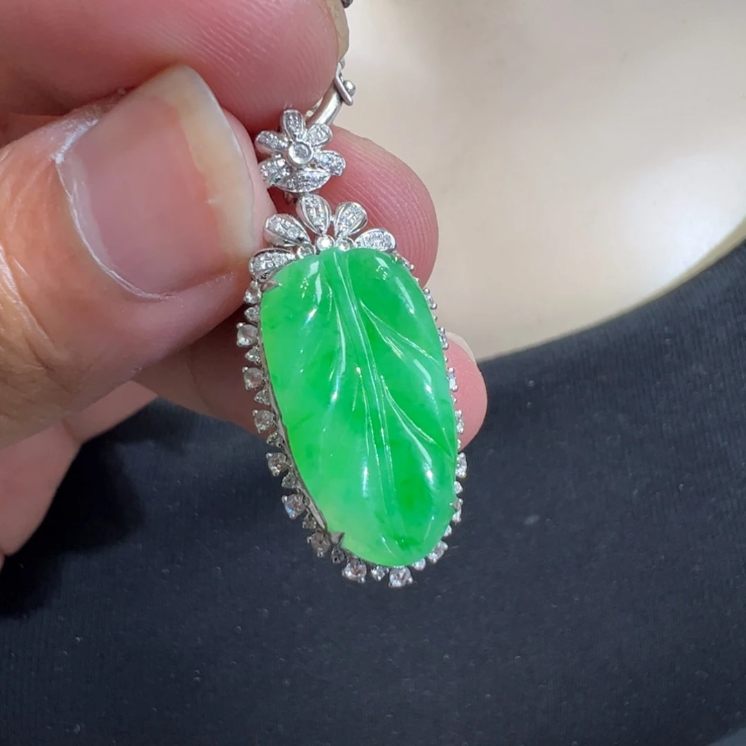 翡翠18K金镶嵌吊坠(不含链)