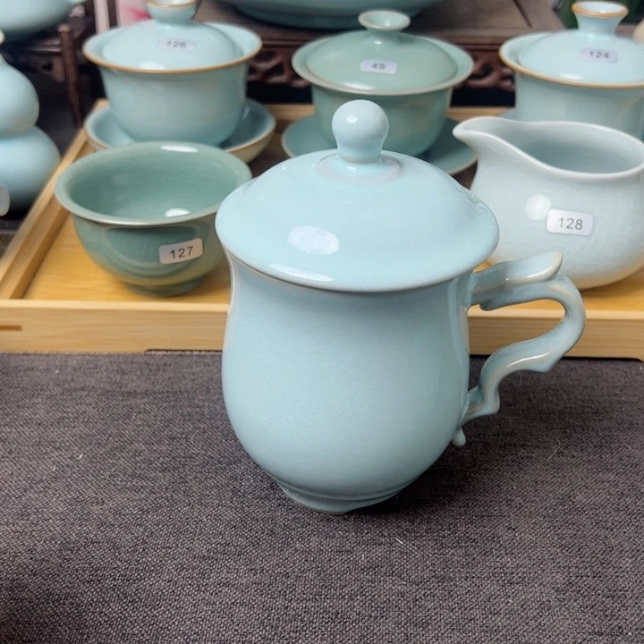 杯嗯*呵天青色龙头杯微瑕