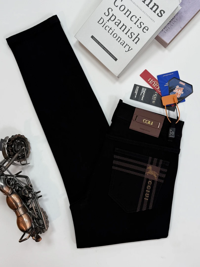 2025男士秋冬新款水洗黑色弹力修身小直筒极简风美式港风牛仔裤