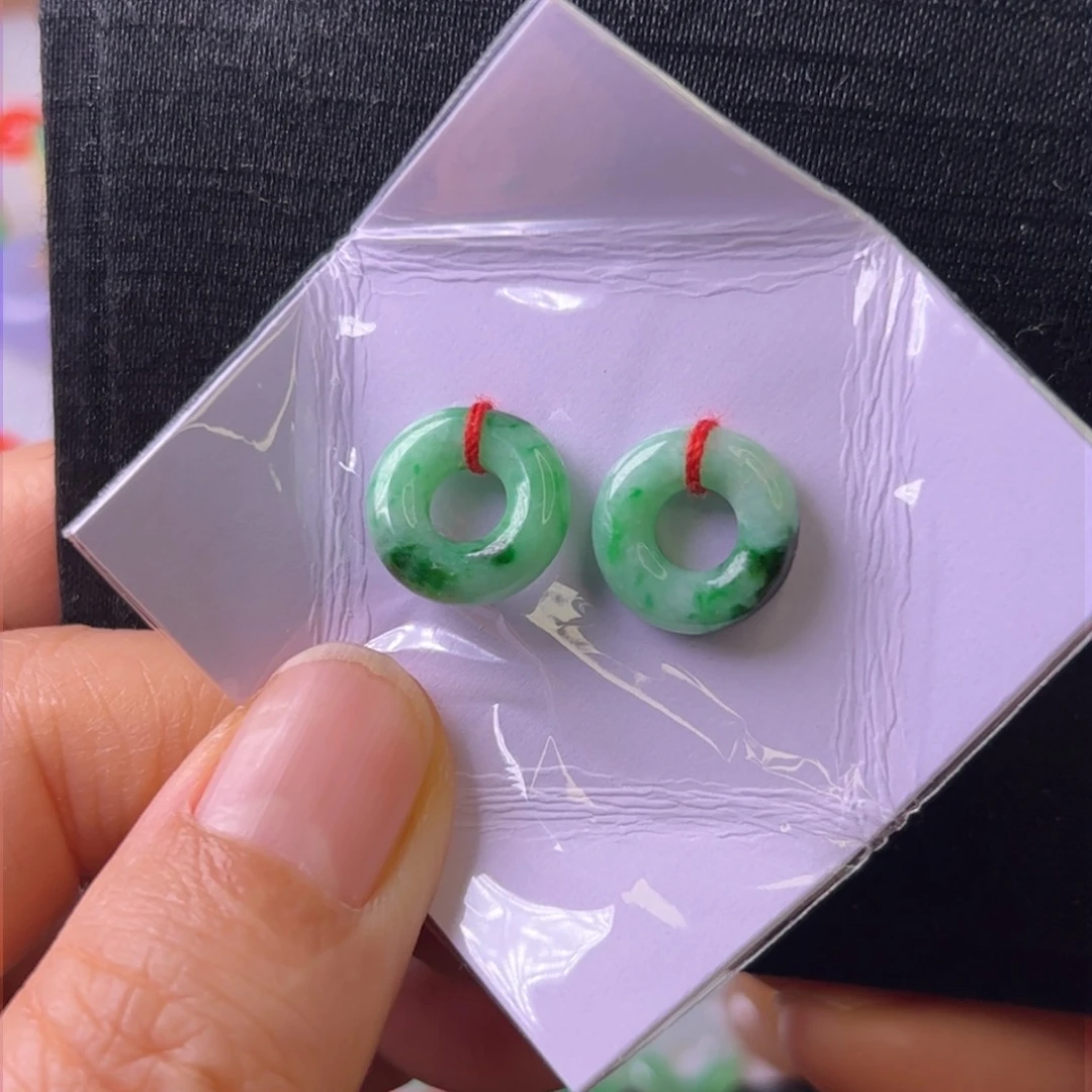 翡翠耳饰未镶嵌圈圈