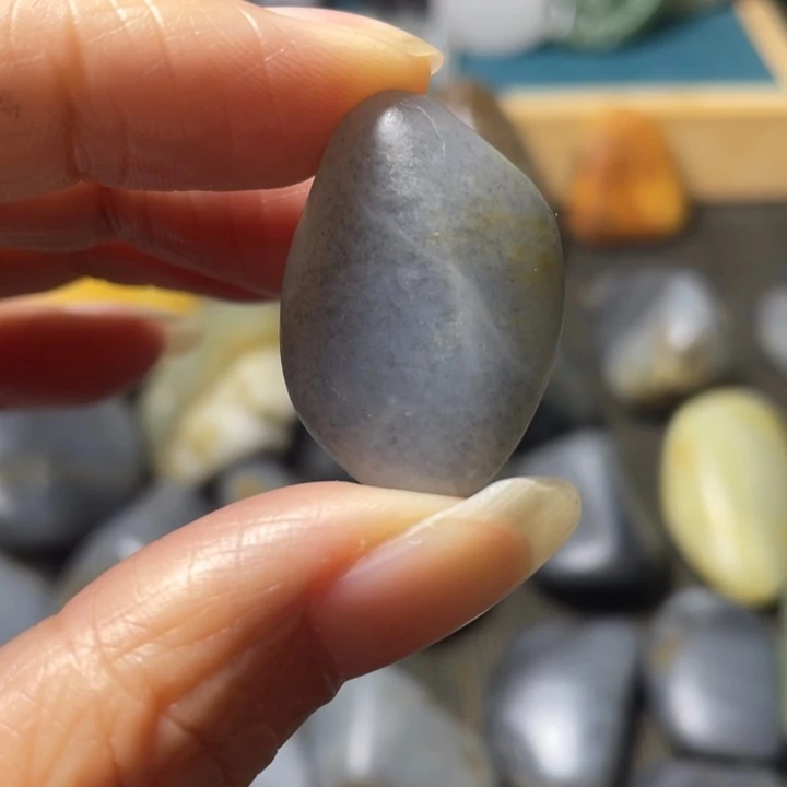 王***）和田玉未镶嵌颈饰