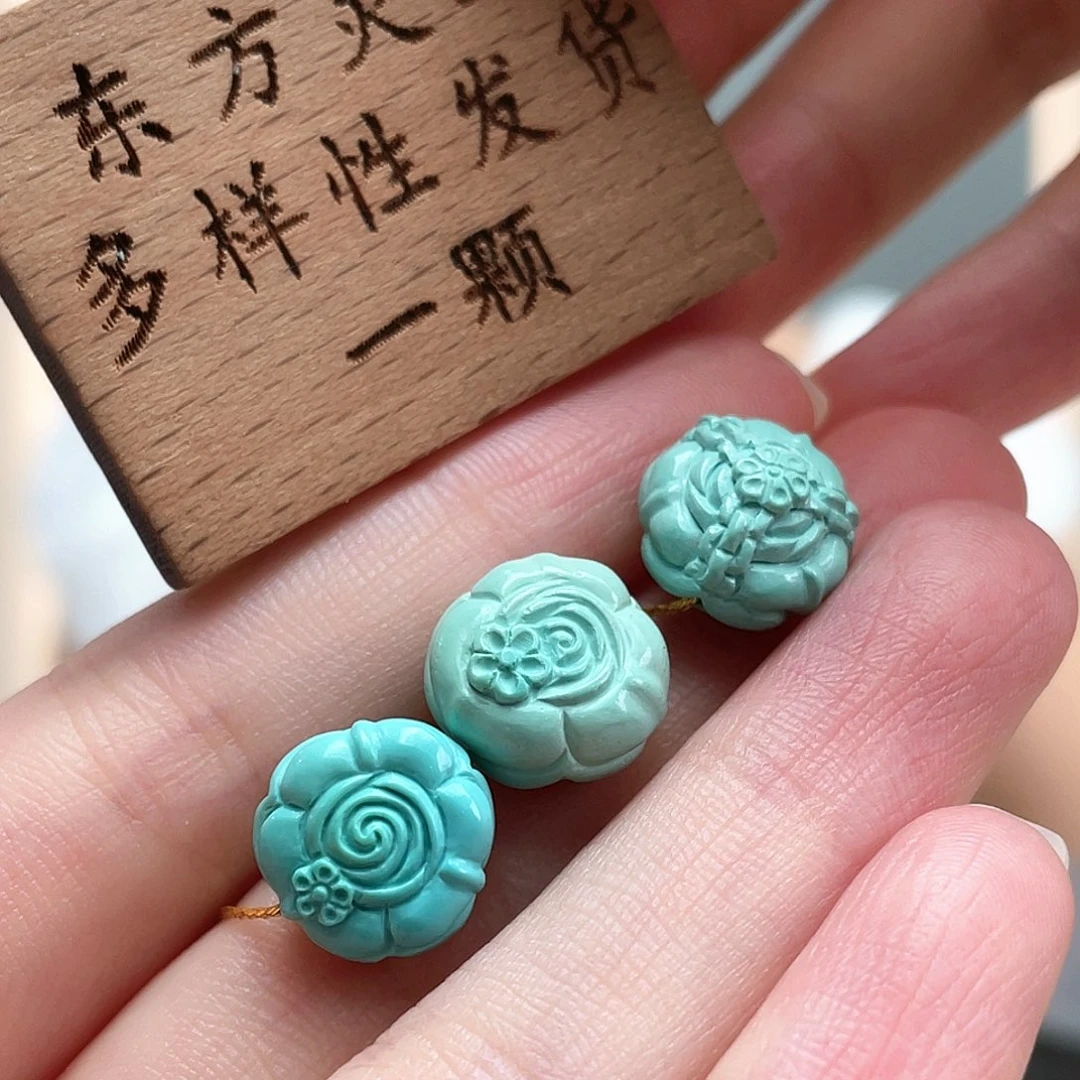 未镶嵌绿松石颈饰