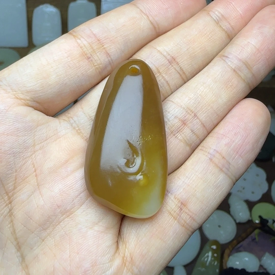 和田玉未镶嵌挂件