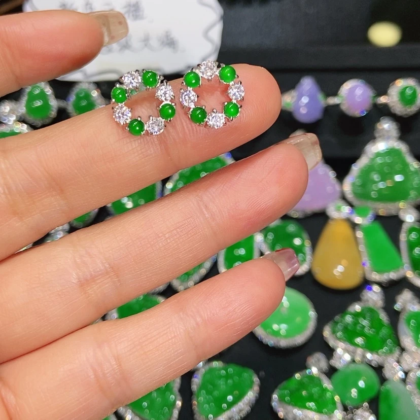 【闪购商品】翡翠耳饰未镶嵌天然翡翠