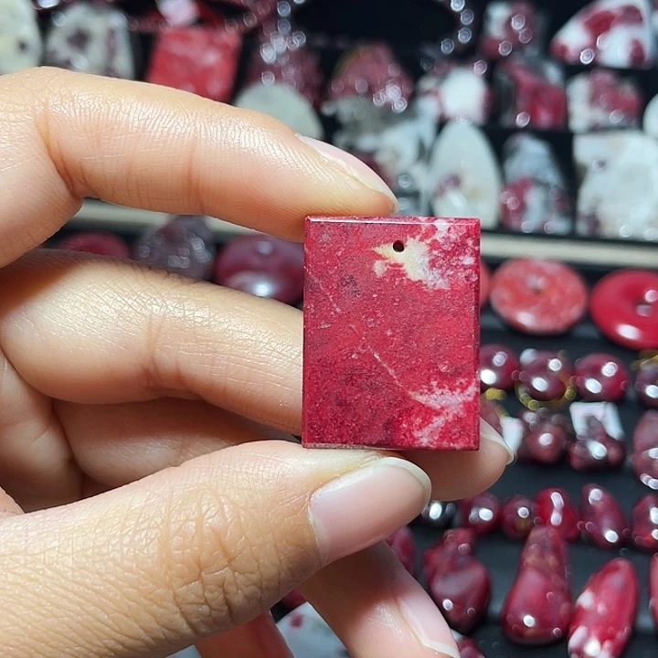 天然辰砂原矿红砂无事牌21.2克