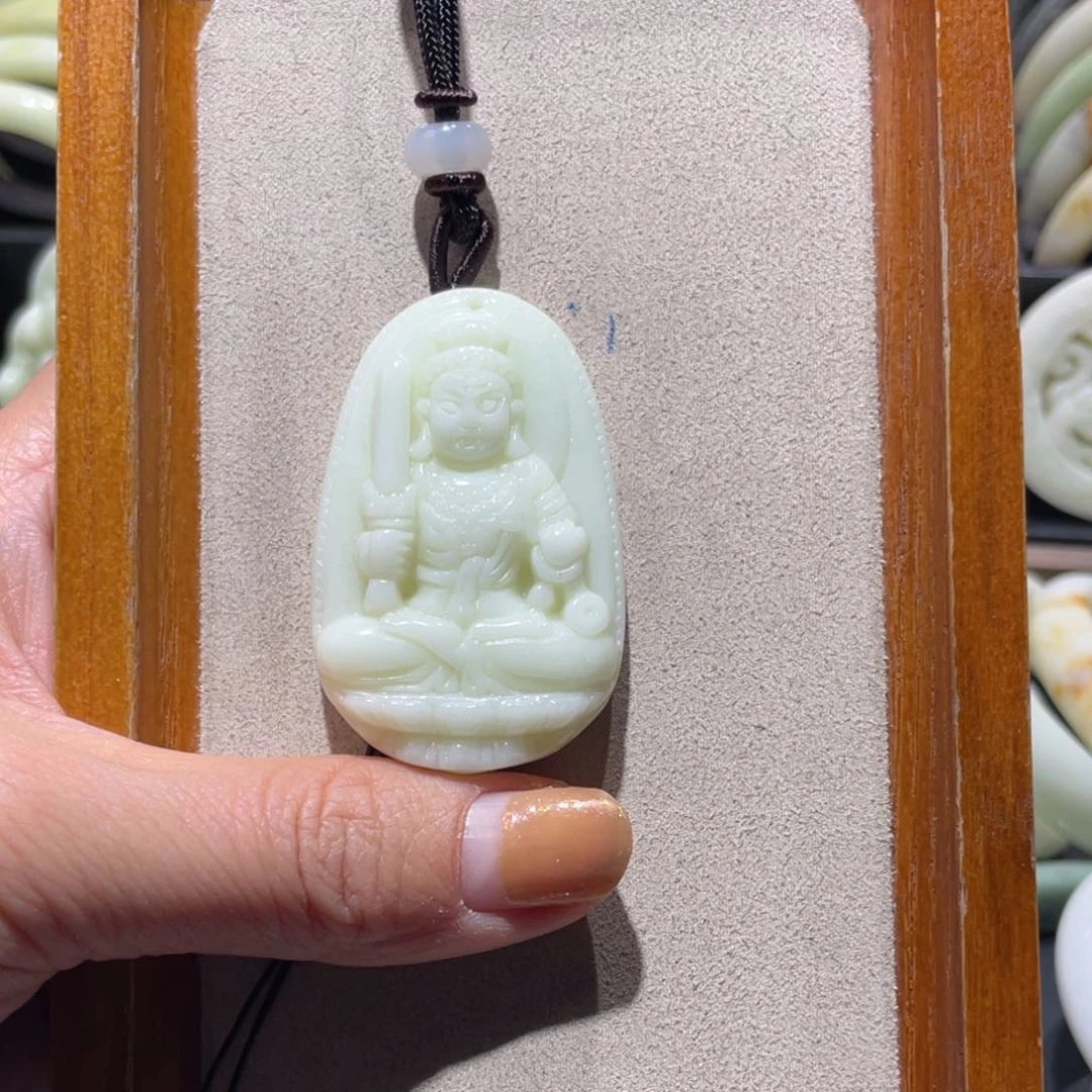 未镶嵌颈饰蓝田玉（蛇纹石化大理石玉）小*洋