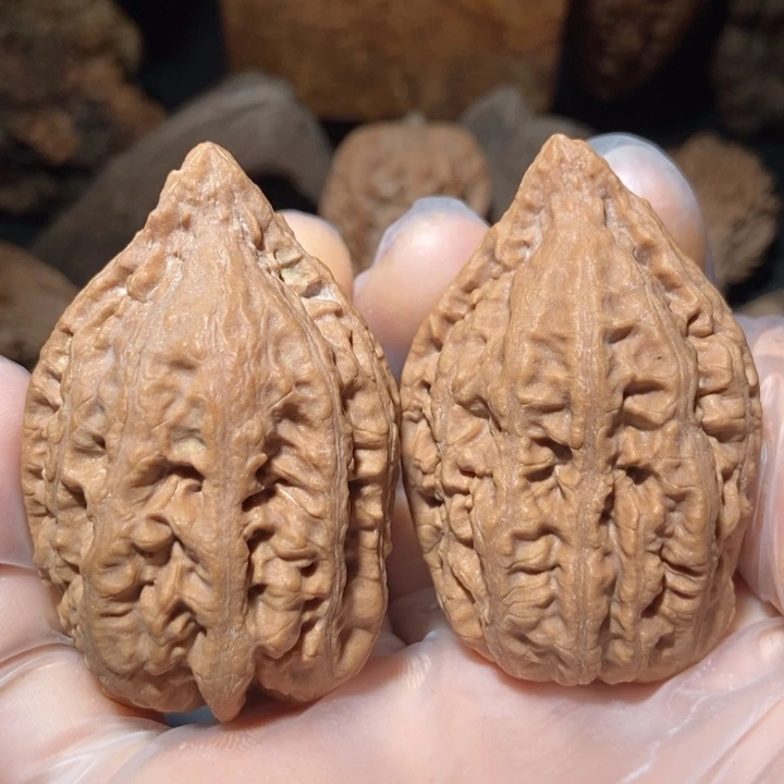 文玩核桃把件东北楸子小雪29