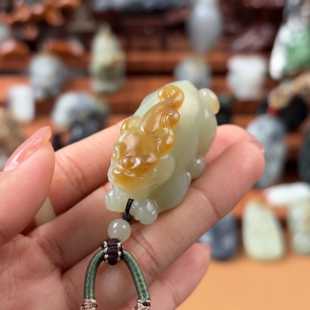 华***哥和田玉未镶嵌挂件