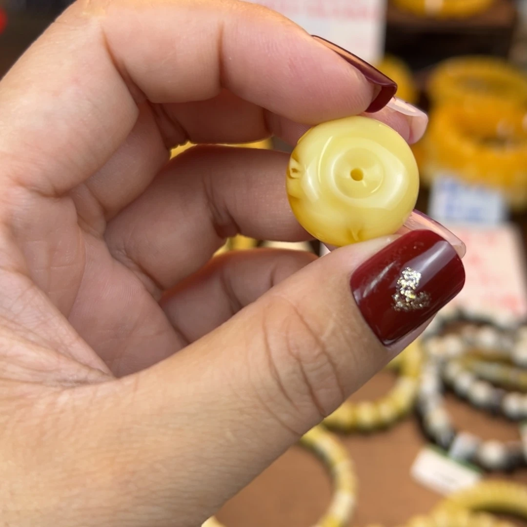 琥珀裸石未镶嵌nnbbbbnbbnnnn