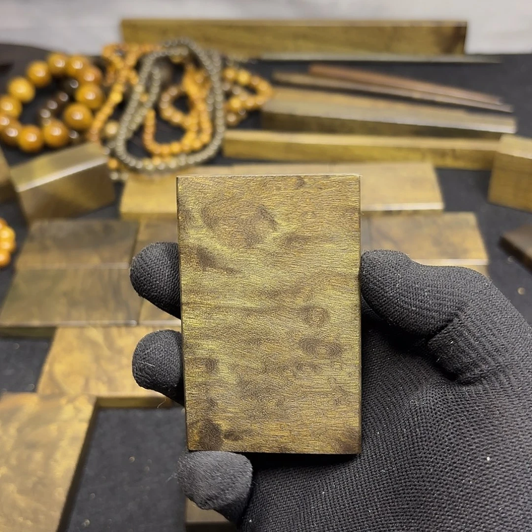 梧***生金丝楠一物一拍链接