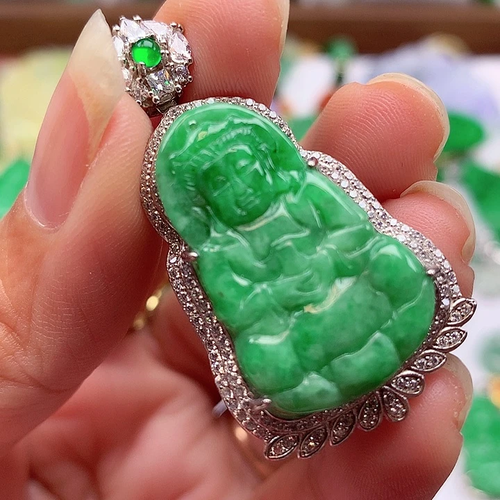 翡翠银S925镶嵌颈饰翡翠