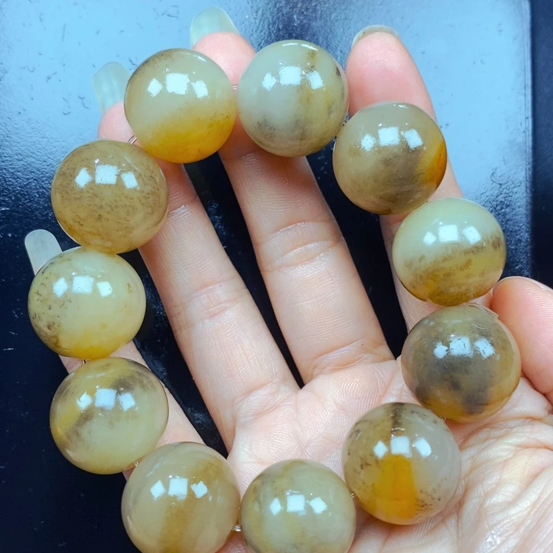 石英质玉（黄龙玉）未镶嵌颈饰
