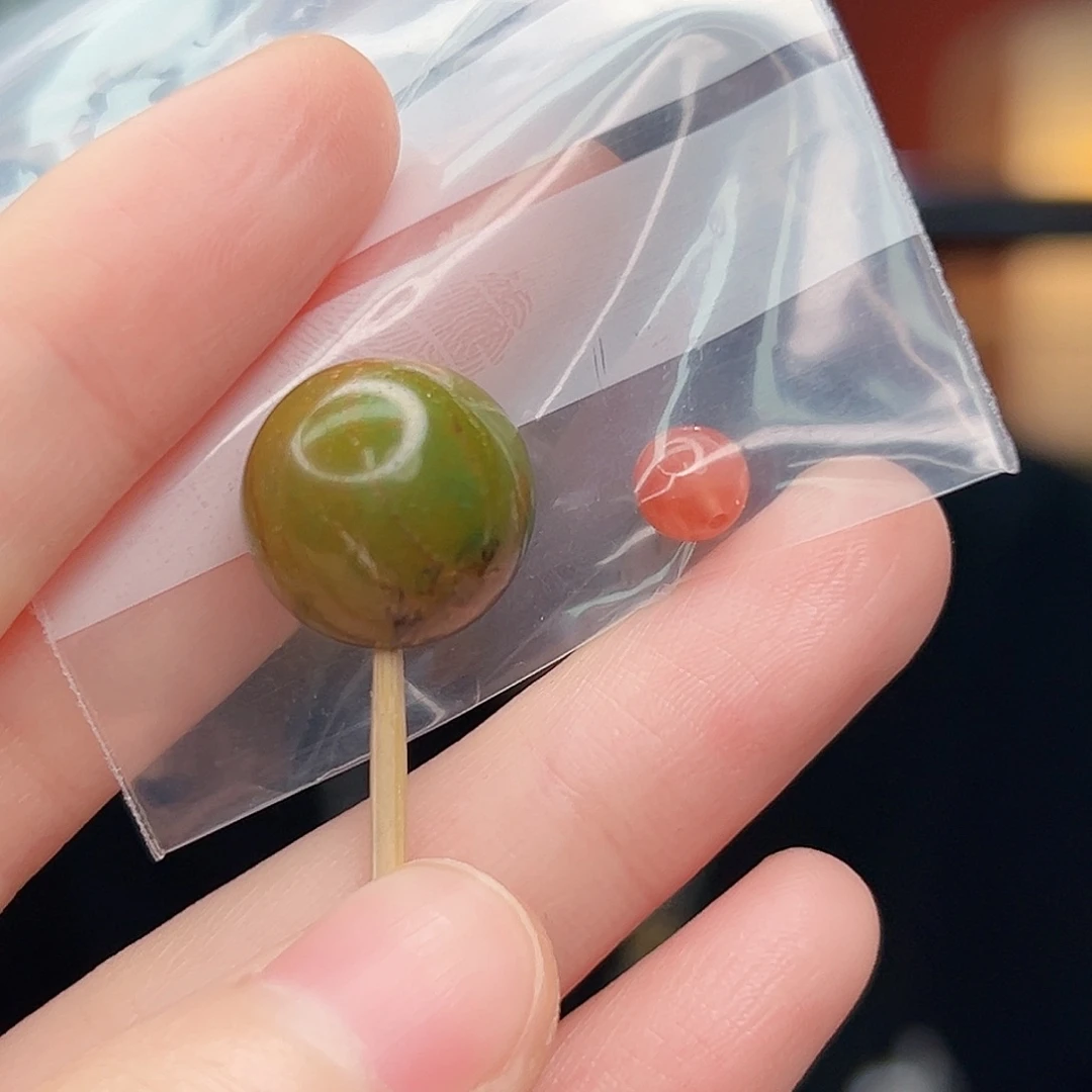 南红玛瑙未镶嵌珠宝奇石