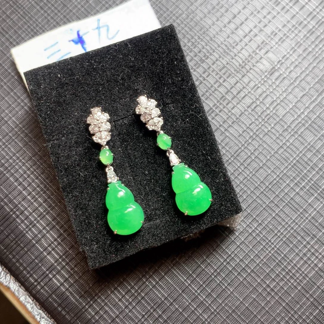 颈饰18K金镶嵌翡翠翡翠