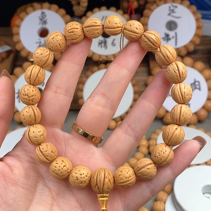 桃核手串金蝉子12a抛光板误差0.5