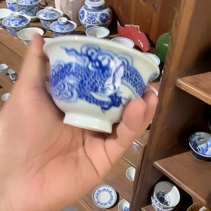 杯景德镇青花绘青釉