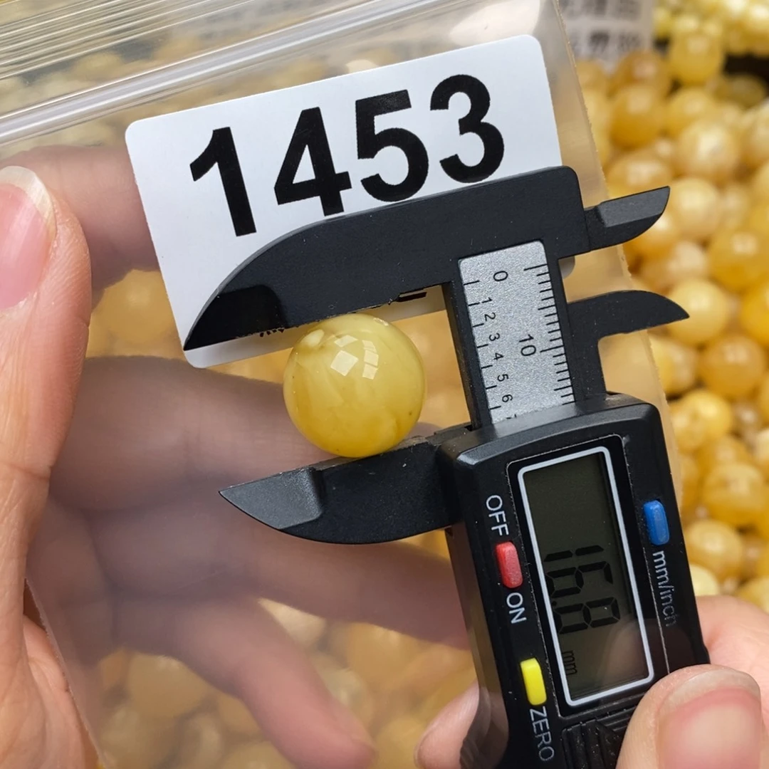 蜜蜡珠宝奇石未镶嵌