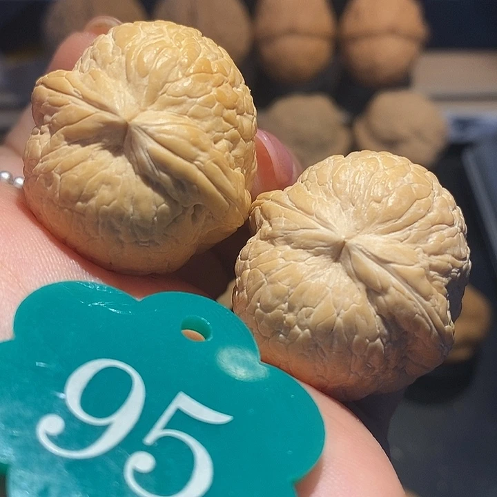 核桃武**。粗筋大西瓜尺寸34