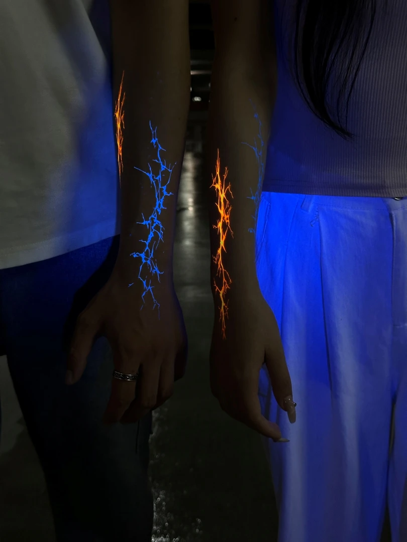 爆款闪电荧光纹身贴ins风手部潮酷男女小众贴纸荧纹身贴纸情侣款